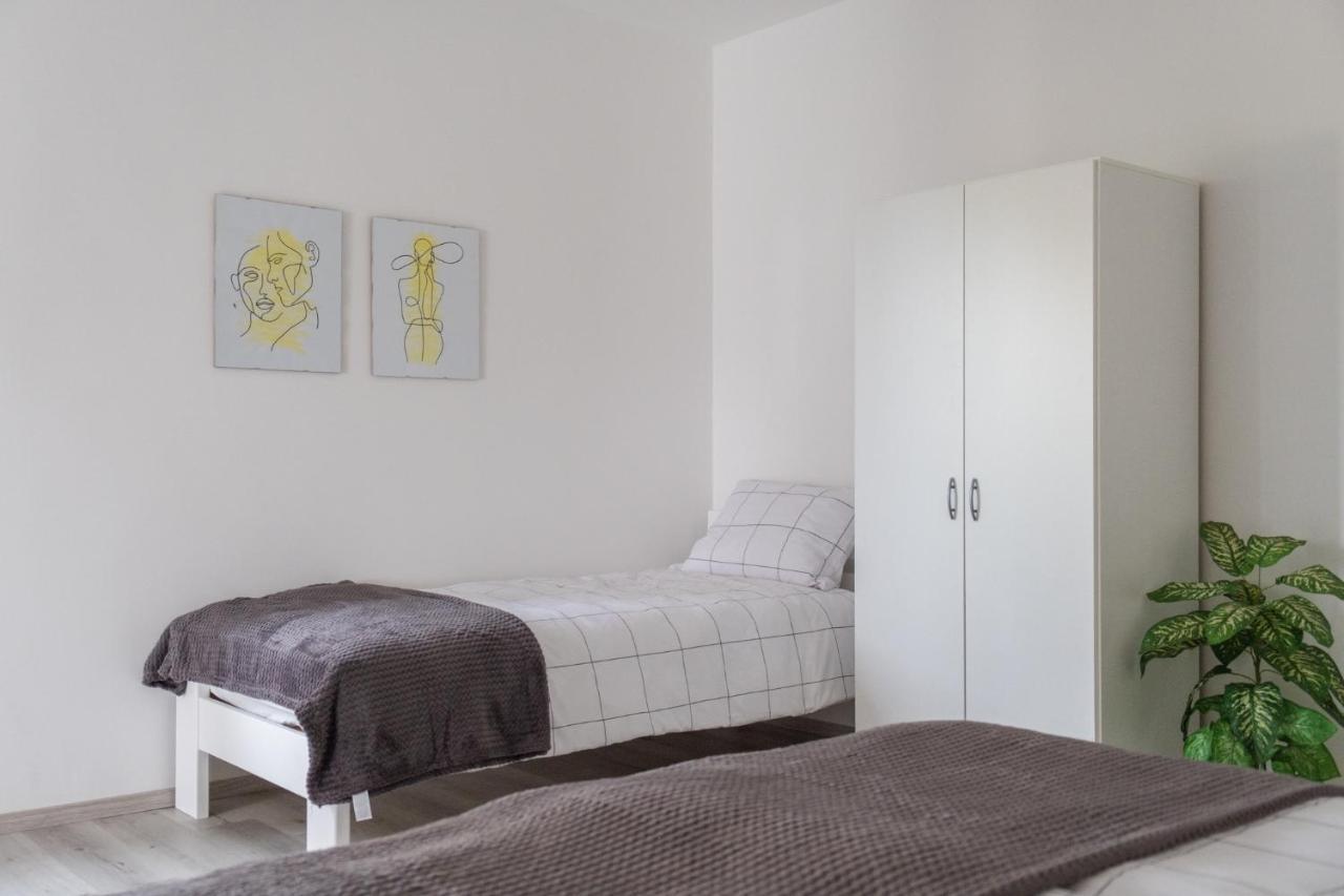 Apartma Oddih Dutovlje Ngoại thất bức ảnh