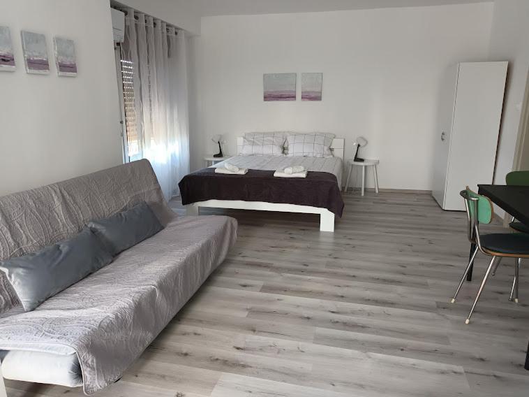 Apartma Oddih Dutovlje Ngoại thất bức ảnh